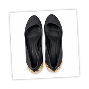 Schutz Black Leather Wedge Heels Gold Accent Womens Pumps Size 7B